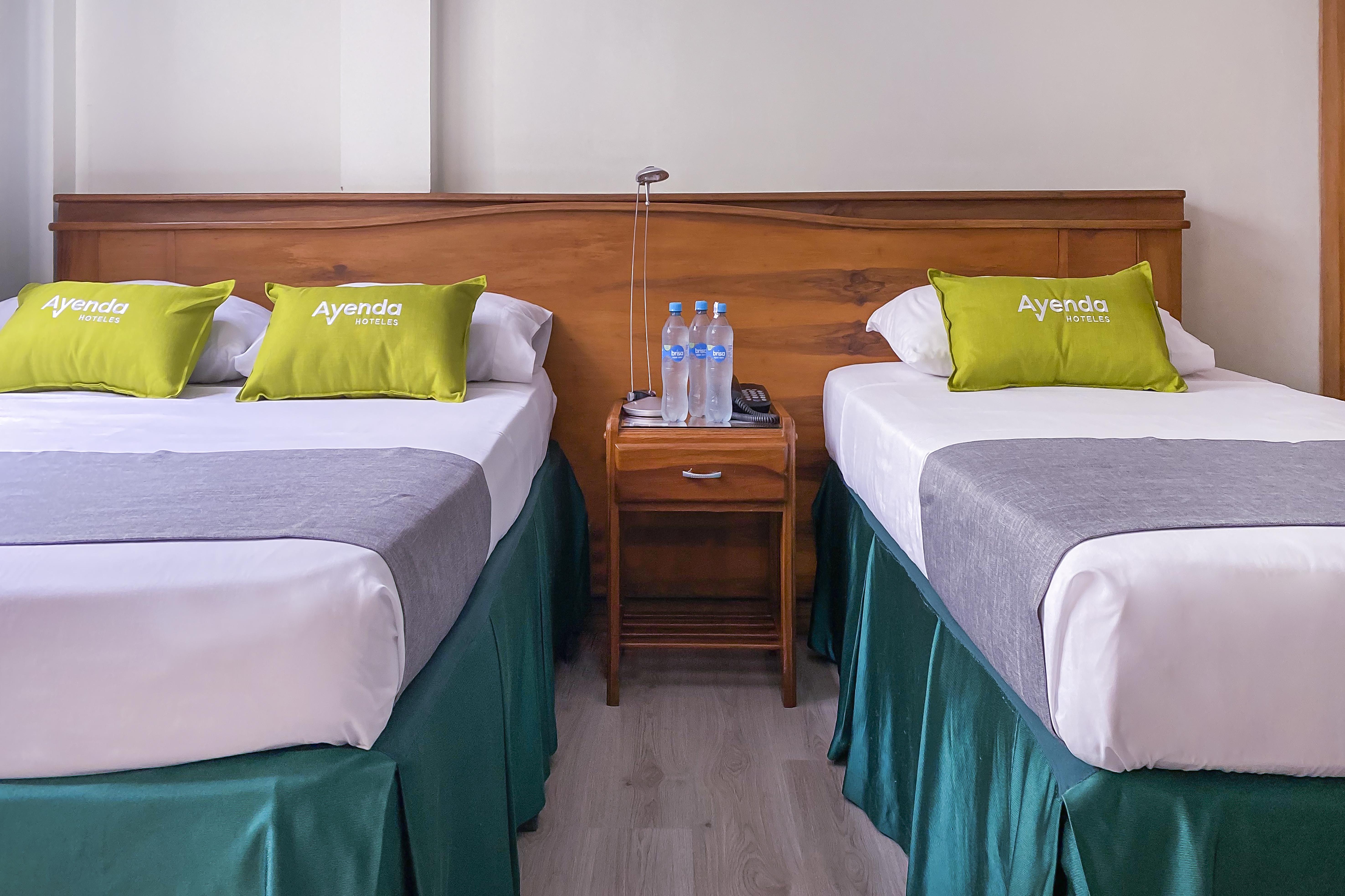 Ayenda 1140 Roma Plaza Hotel Манисалес Екстериор снимка